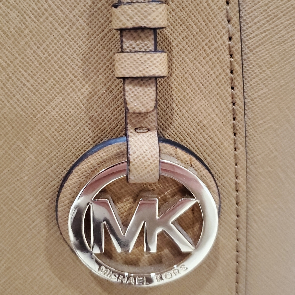Michael Kors Jet Set East West Saffiano Leather Tote - Picture 10 of 16
